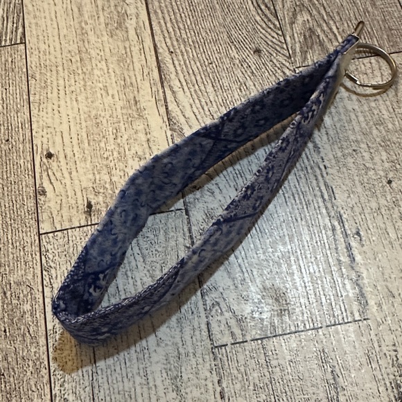 Blue Patterned Key Holder - Picture 5 of 5